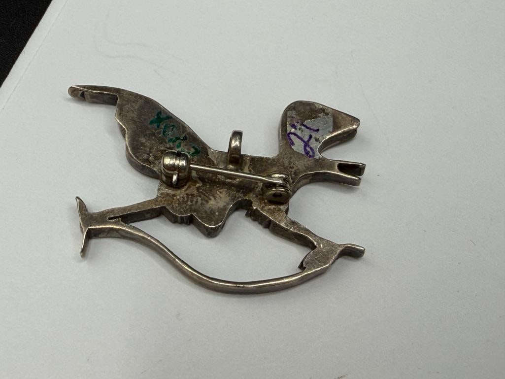 VINTAGE ZUNI STERLING SILVER INALID ROADRUNNER BROOCH FEATURING TURUQOISE, ONYX, AND MORE OF PEARL - 6