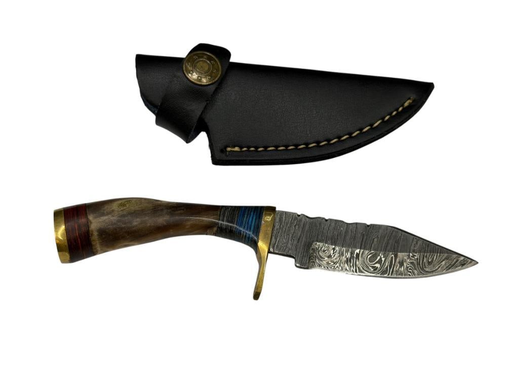 DAMSCUS STEEL FIXED BLADE KNIFE FEATURING STAG HANDLE (1 of 6)