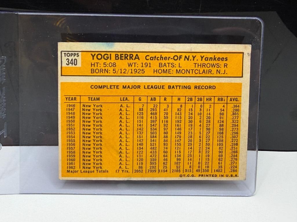 1963 TOPPS #340 YOGI BERRA BASEBALL CARD - 8