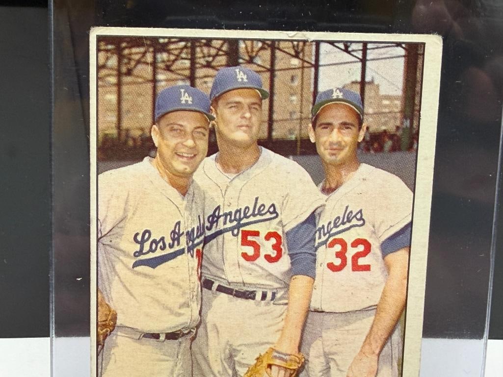 1963 TOPPS #412 DODGERS' BIG THREE BASEBALL CARD FEATURING SANDY KOUFAX, JOHNNY PODRES, DON DRYSD... - 2