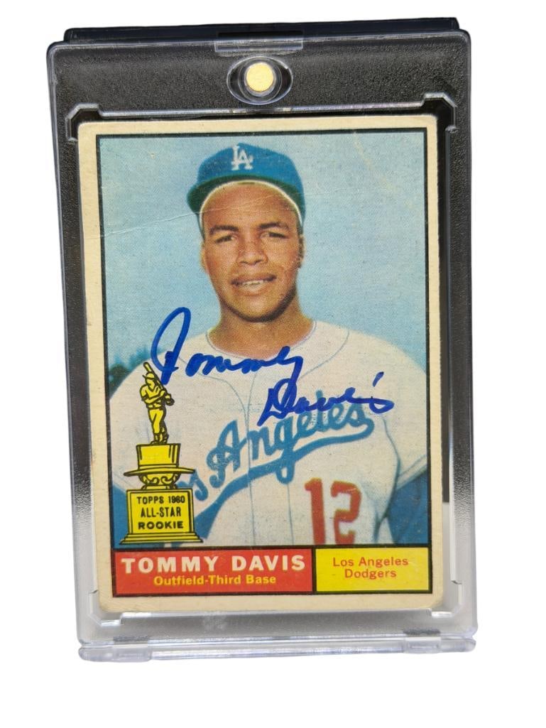 AUTOGRAPHED 1961 TOPPS #168 TOMMY DAVIS ALL-STAR ROOKIE BASEBALL CARD: TOMMY DAVIS, LOS ANGELES DODGERS, AUTOGRAPHED IN BLUE SHARPIE, RARE CARD, SEE PHOTOS FOR CONDITION, FROM THE ESTATE OF A LOCAL RENO, NV DOCTOR AT RENOWN WHO RAN BIG LEAGUE SPORTS MEDICINE BASEBALL