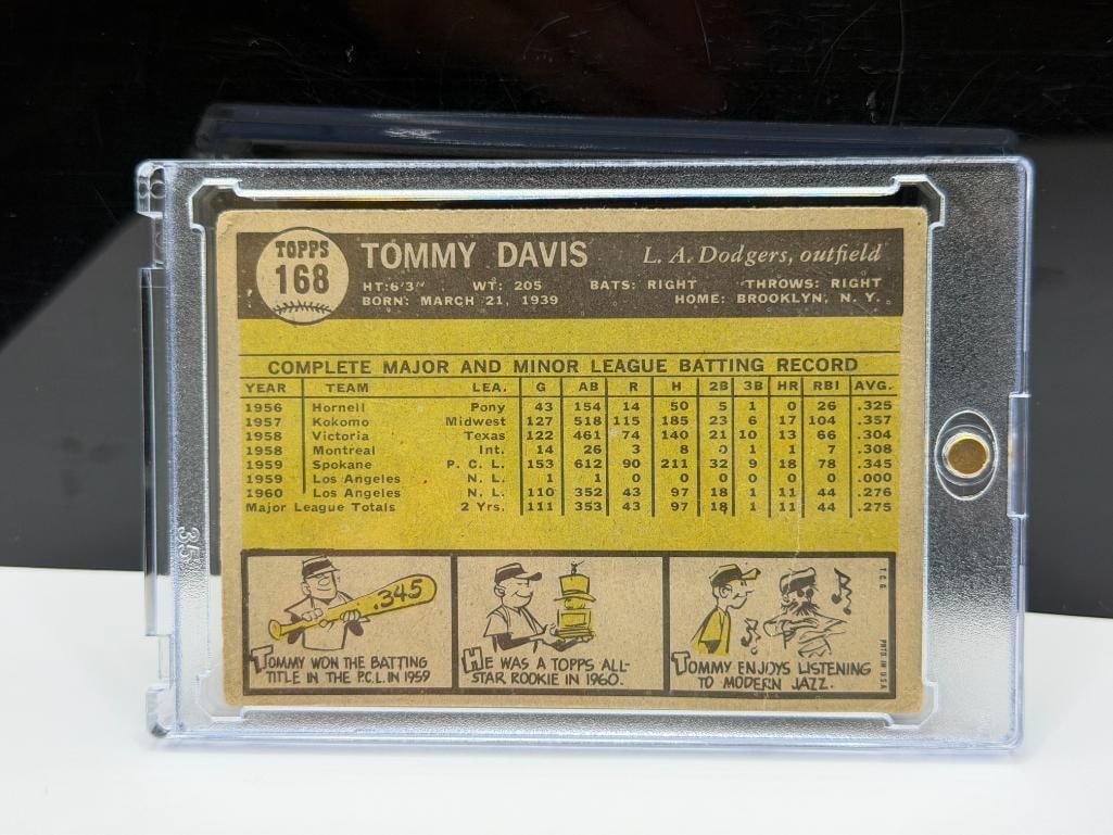 AUTOGRAPHED 1961 TOPPS #168 TOMMY DAVIS ALL-STAR ROOKIE BASEBALL CARD - 9