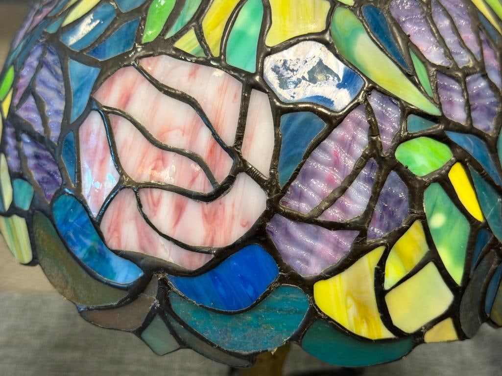 STAINED GLASS FLORAL ACCENT TABLE LAMP TIFFANY STYLE - 9