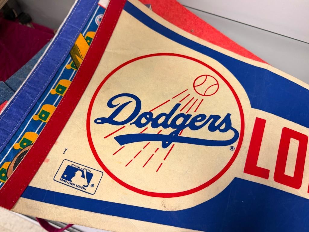 VINTAGE LOS ANGELES DODGERS BASEBALL FELT PENNANTS AND DISNEYLAND PENNANT FEATURING MICKEY MOUSE - 3
