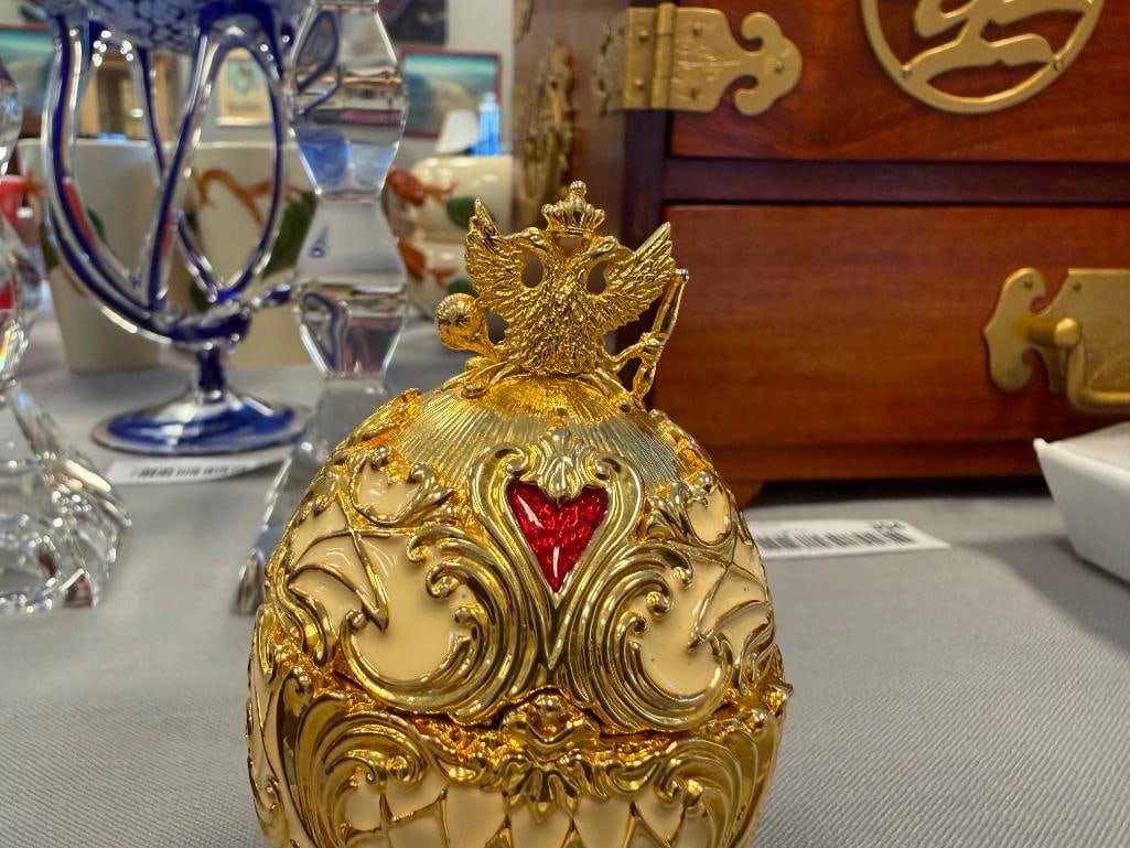 JOAN RIVERS IMPERIAL TREASURES II THE MUSICAL PALACE EGG INSPIRED BY RUSSIAN EASTER EGGS - 5