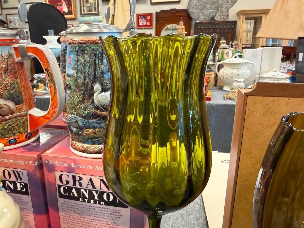VINTAGE EMPOLI HUNTER / OLIVE / AVOCADO GREEN GLASS PEDESTAL VOTIVE / VASES - 11