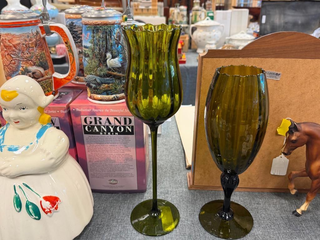 VINTAGE EMPOLI HUNTER / OLIVE / AVOCADO GREEN GLASS PEDESTAL VOTIVE / VASES - 9