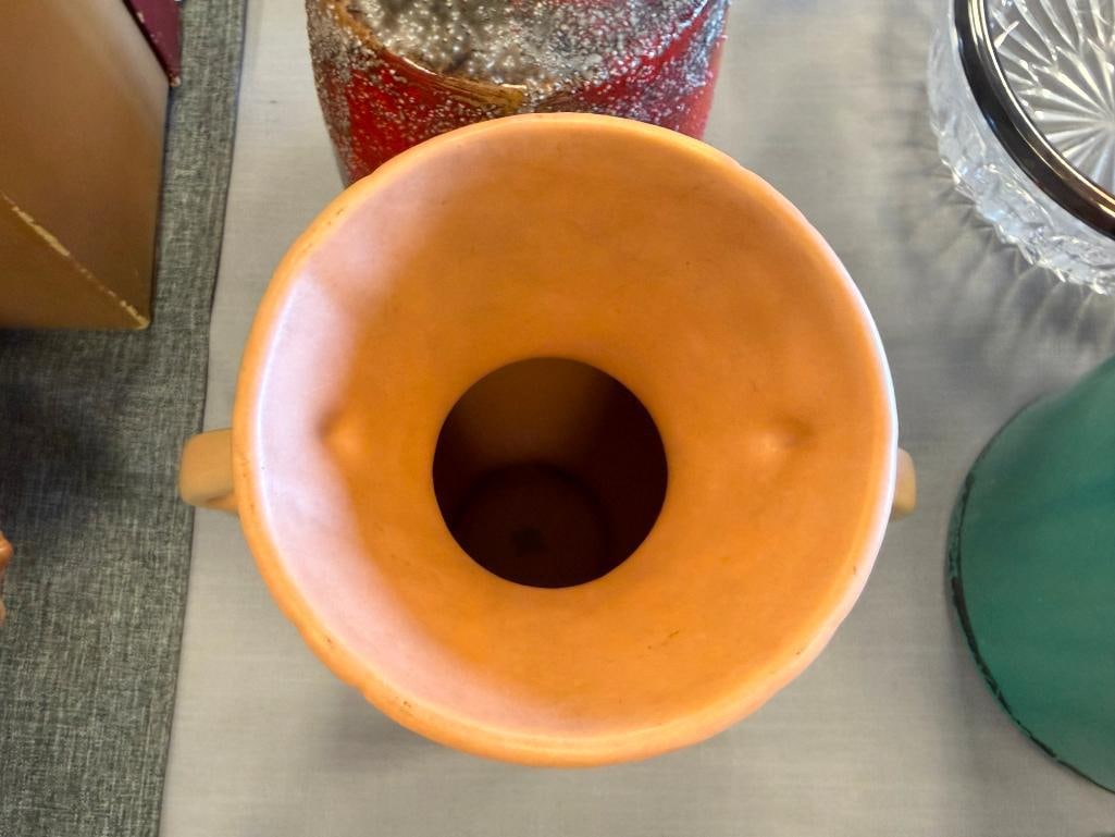 VINTAGE WELLER ART POOTTERY WILD ROSE DOUBLE HANDLED CERAMIC VASE CIRCA 1930'S - 6