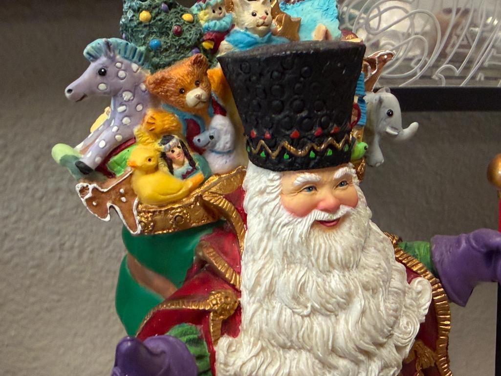 LENOX HOLIDAY CERAMIC AND RESIN SANTA FIGURES FROM VARIOUS COLLECTIONS - 4