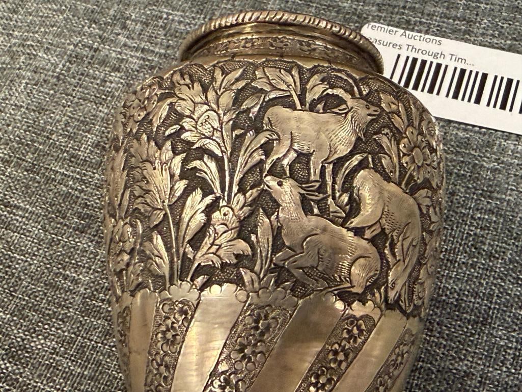 ANTIQUE PERSIAN / IRANIAN STERLING SILVER REPOUSSE URN WITH INTRICATE DESIGN 163 GRAMS - 4