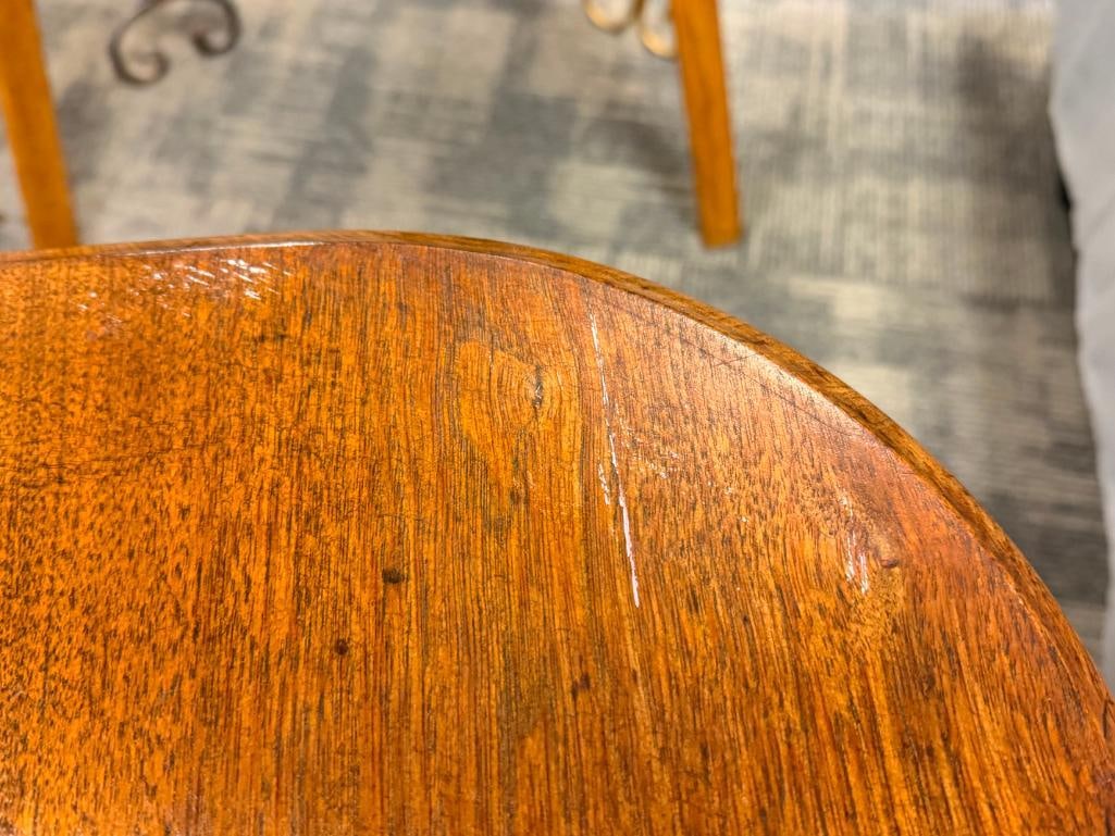 ANTIQUE VICTORIAN WALNUT PARLOR TABLE WITH ORNATE PEDESTAL BASE - 10