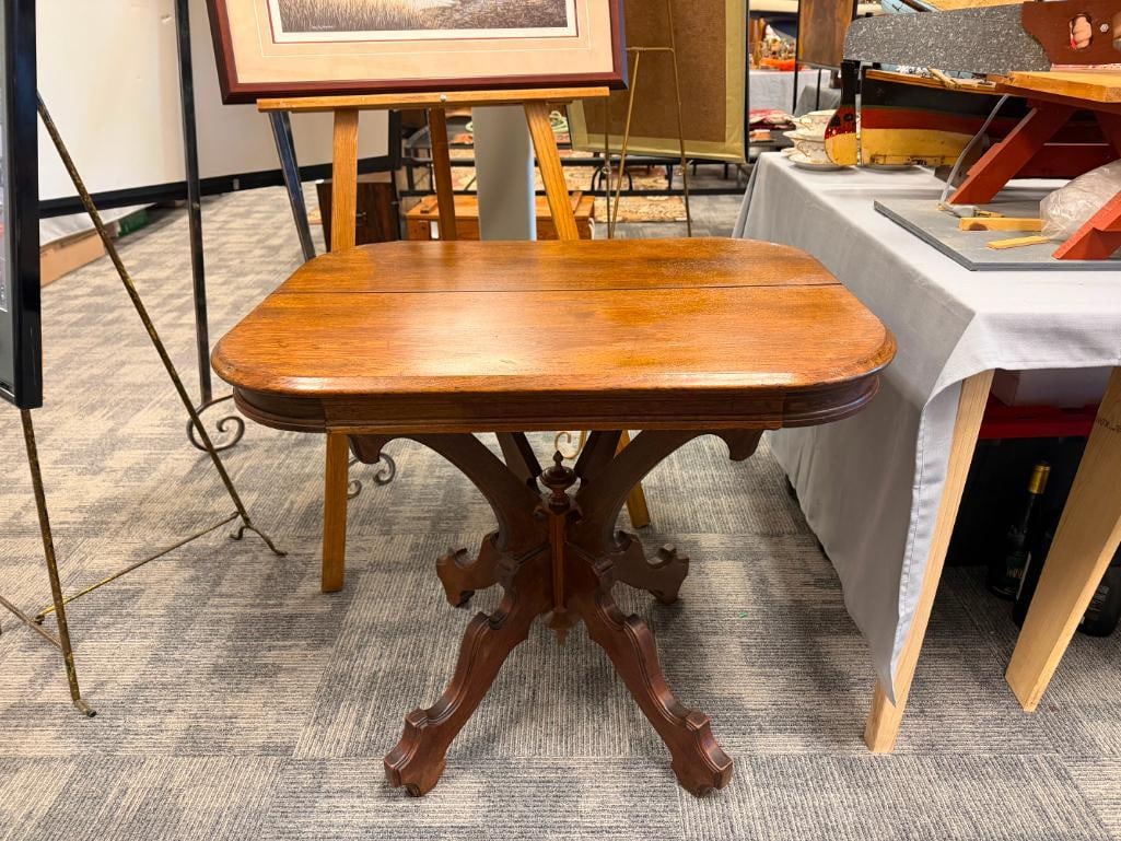 ANTIQUE VICTORIAN WALNUT PARLOR TABLE WITH ORNATE PEDESTAL BASE - 2
