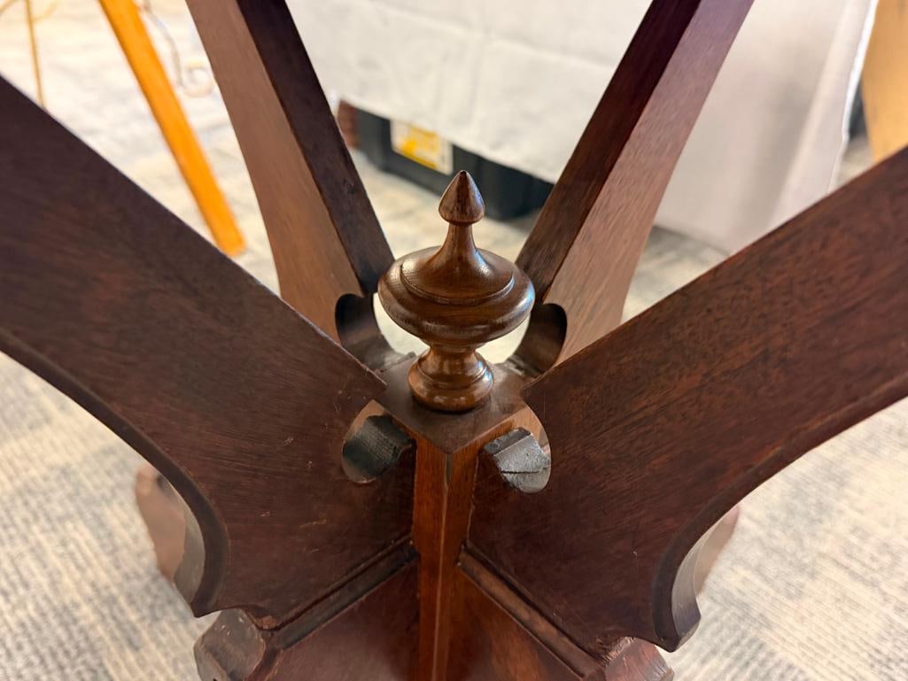ANTIQUE VICTORIAN WALNUT PARLOR TABLE WITH ORNATE PEDESTAL BASE - 5