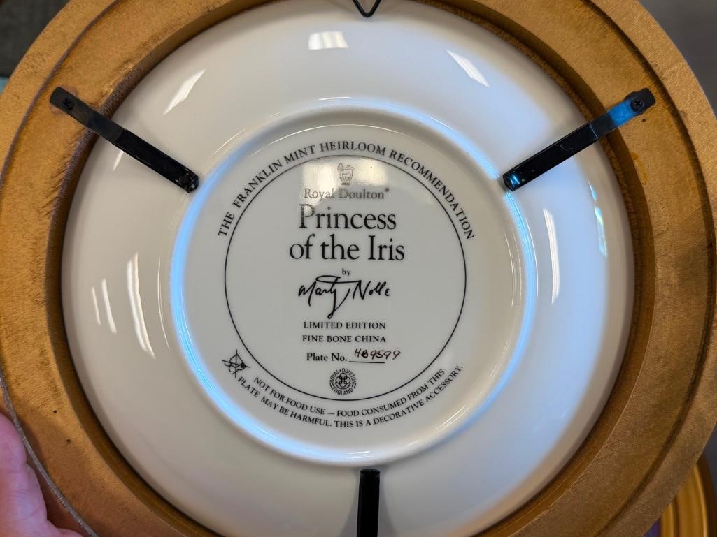 ROYAL DOULTON THE FRANKLIN HEIRLOOM PORCELAIN BONE CHINA PLATES DESIGNED BY MARTY NOLLE - 13