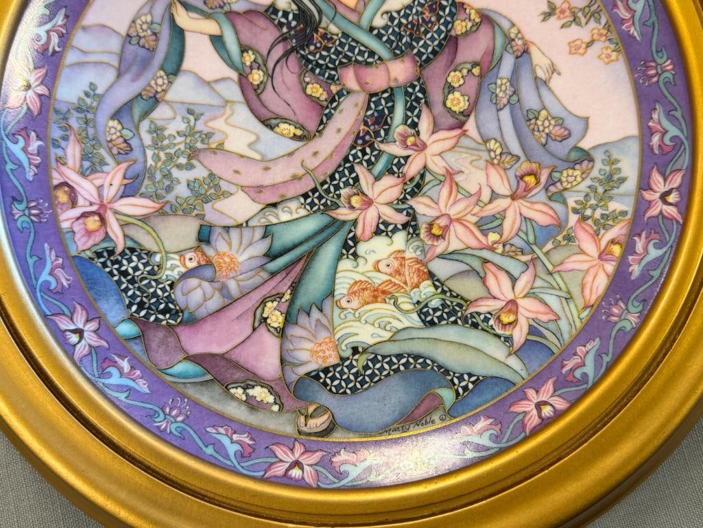 ROYAL DOULTON THE FRANKLIN HEIRLOOM PORCELAIN BONE CHINA PLATES DESIGNED BY MARTY NOLLE - 6
