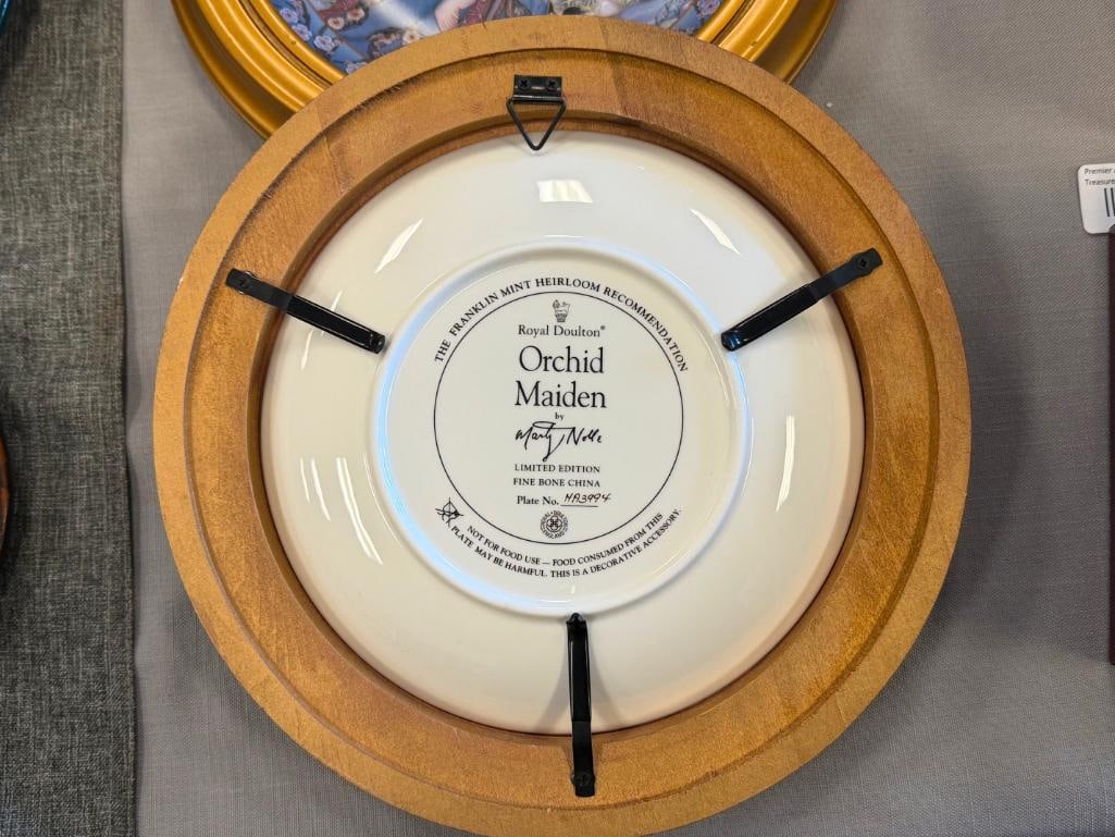 ROYAL DOULTON THE FRANKLIN HEIRLOOM PORCELAIN BONE CHINA PLATES DESIGNED BY MARTY NOLLE - 7