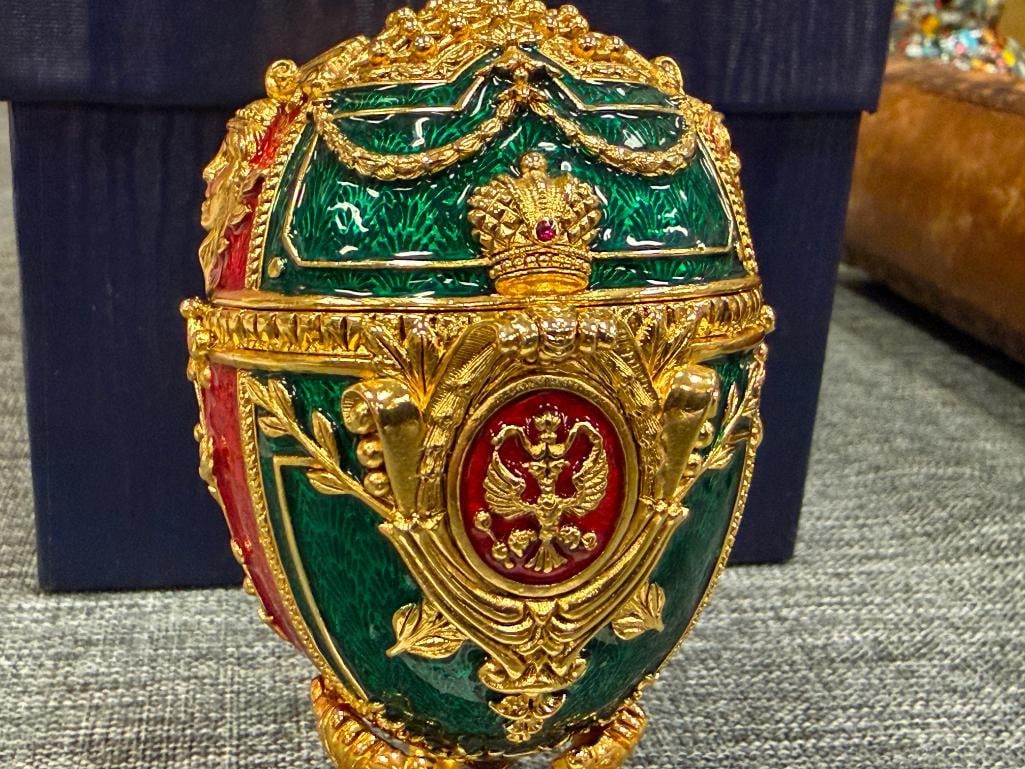 JOAN RIVERS IMPERIAL TREASURES III THE ANGEL EGG FABERGE INSPIRED IMPERIAL EASTER EGG WITH CHARM - 3