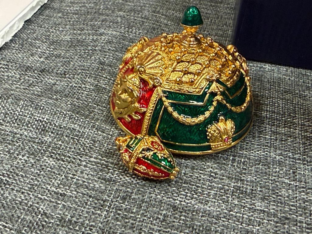 JOAN RIVERS IMPERIAL TREASURES III THE ANGEL EGG FABERGE INSPIRED IMPERIAL EASTER EGG WITH CHARM - 5
