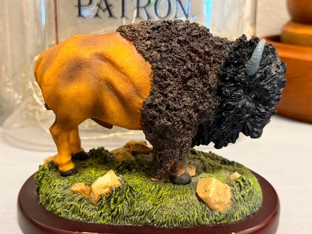 AMY & ADDY EXCLUSIVE THE GRAY ROCK COLLECTION CAST RESIN BUFFALO FIGURINE - 2