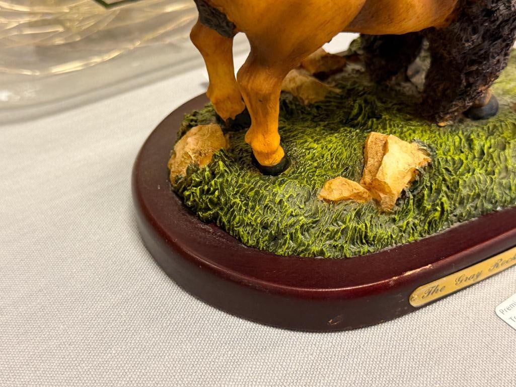 AMY & ADDY EXCLUSIVE THE GRAY ROCK COLLECTION CAST RESIN BUFFALO FIGURINE - 4