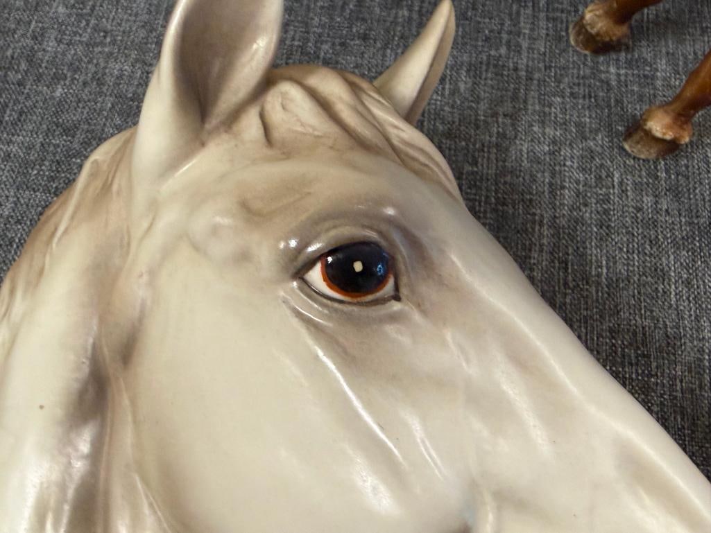 BREYER COLLECTIBLE WESTERN HORSE TOYS AND NORCREST VINTAGE CERAMIC WALL DECOR HORSE BUSTS - 4