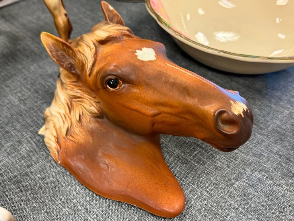 BREYER COLLECTIBLE WESTERN HORSE TOYS AND NORCREST VINTAGE CERAMIC WALL DECOR HORSE BUSTS - 9