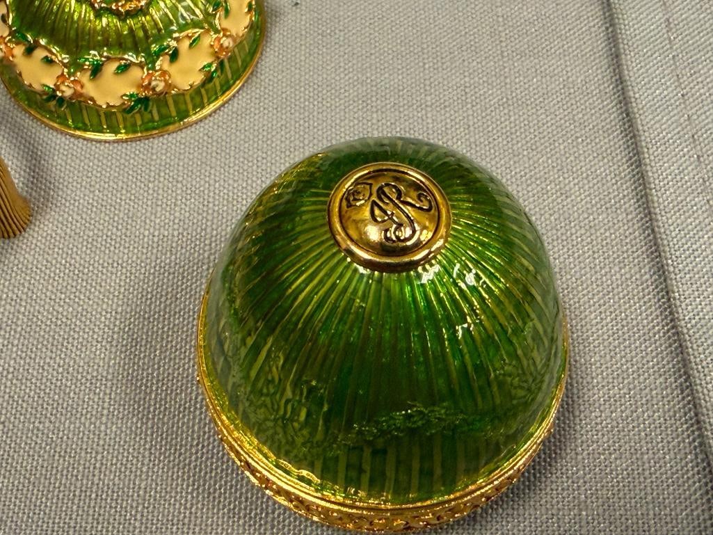 JOAN RIVERS IMPERIAL TREASURES III THE HIDDEN TIMEPIECE EGG DESIGNED IN THE STYLE OF LOUIS XVI - 6