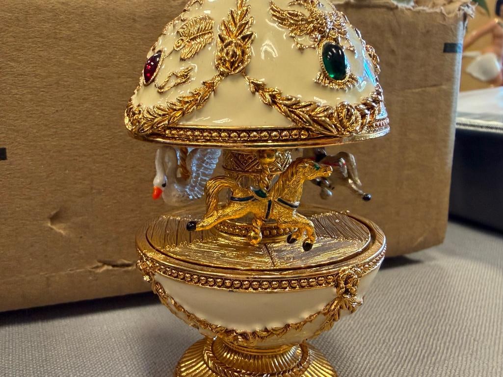 JOAN RIVERS IMPERIAL TREASURES III THE CAROUSEL EGG INSPIRED BY FABERGE - 4