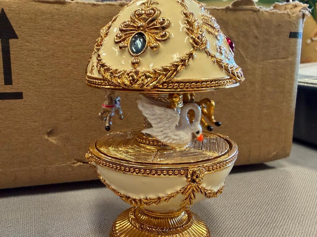 JOAN RIVERS IMPERIAL TREASURES III THE CAROUSEL EGG INSPIRED BY FABERGE - 6