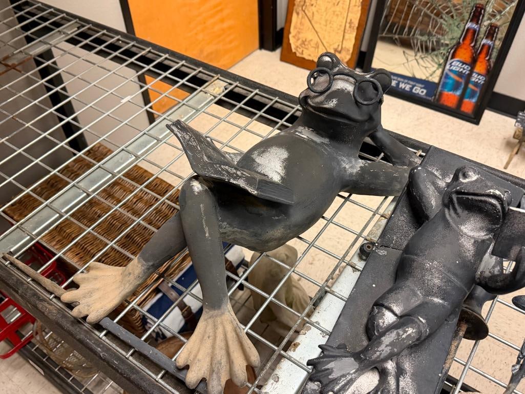 TWO SPI HOME " FROG FRIENDS " CAST ALUMINUM GARDEN YARD ART SCULPTURES FEATURING READING FROGS - 3