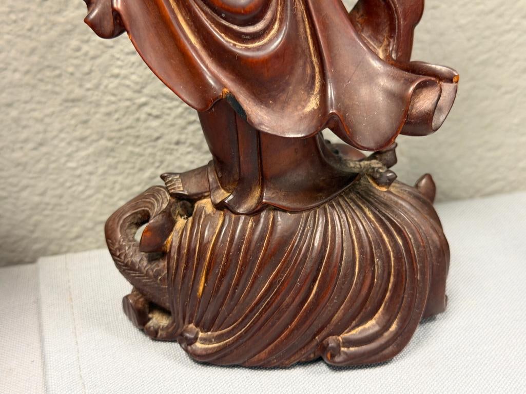 ANTIQUE CARVED WOOD CHINESE WOODEN STATUE DEPICTING GUANYIN KWAN YIN WITH CHILD AND DRAGON BASE - 8