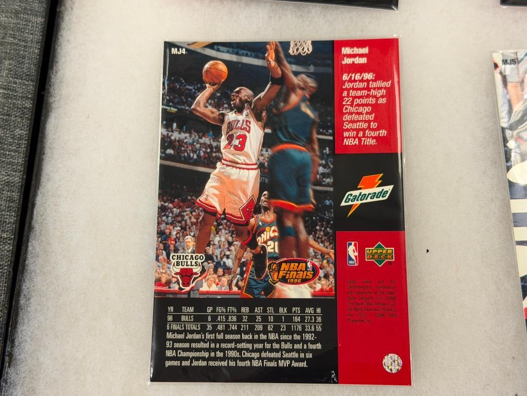 2000 UPPER DECK MICHAEL JORDAN LARGE FORMT GATORADE CARDS 6/12 CARDS - 8