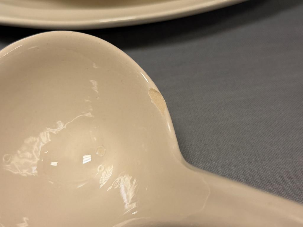 CERAMIC WHITE GLAZE SOUP TUREEN WITH BOTTOM PLATE AND LADDLE - 6