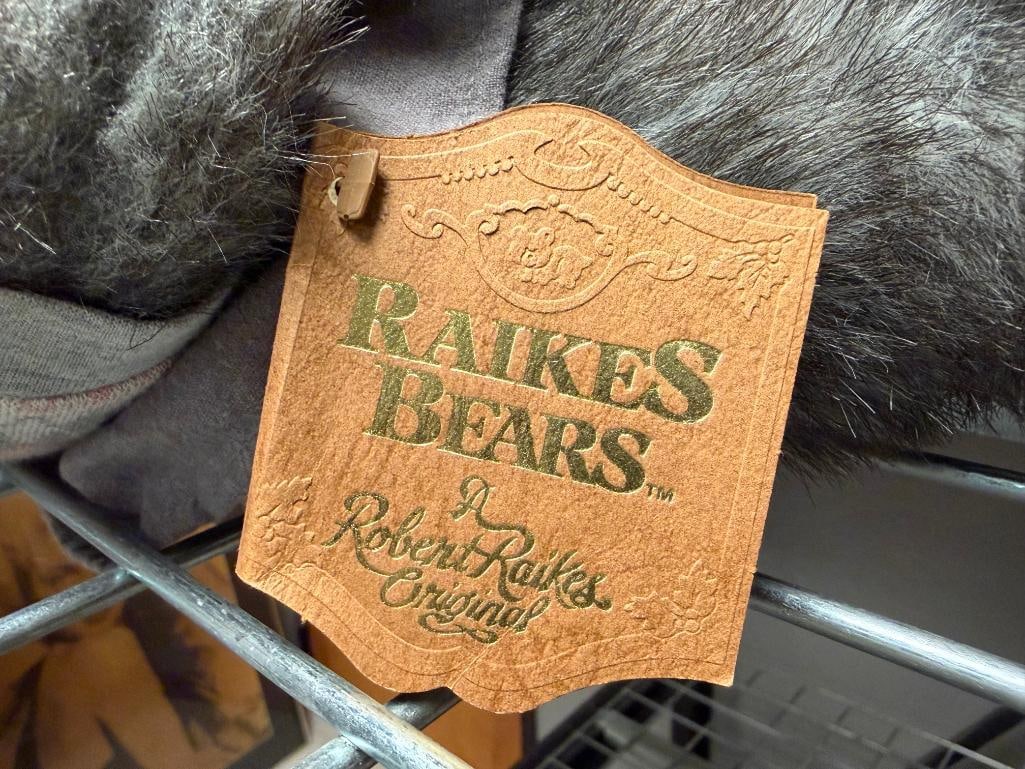 ROBERT RAIKES LIMITED EDITION TEDDY BEARS W/ WOOD ACCENTS INCLUDING 5446 HUCKLE BEAR AND 5468 DAISY - 5