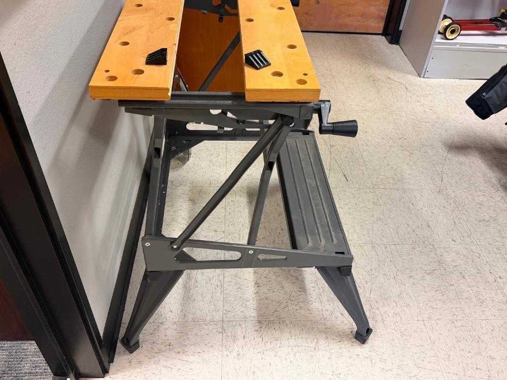 BLACK & DECKER WORKMATE PORTABLE WORK CENTER AND VISE - 8