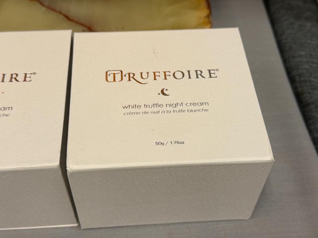 TRUFFOIRE WHITE TRUFFLE NIGHT CREAM SKIN CARE BEAUTY PRODUCT 50G / 1.76 OZ - 2