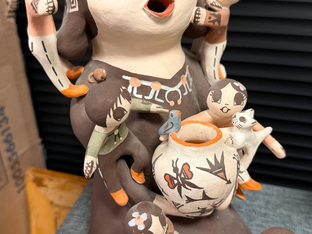CHRISTINE AGGIE HENDERSON - PANCHO CELEBRATED ACOMA PUEBLO POTTERY ARTIST LARGE STORYTELLER DOLL - 4