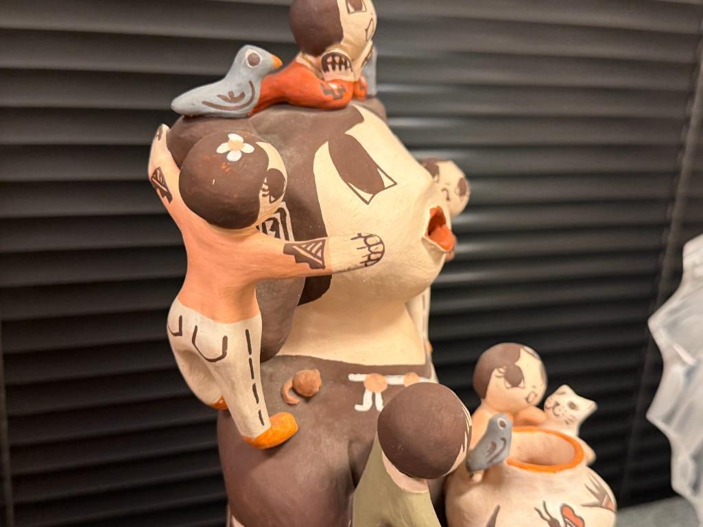 CHRISTINE AGGIE HENDERSON - PANCHO CELEBRATED ACOMA PUEBLO POTTERY ARTIST LARGE STORYTELLER DOLL - 7