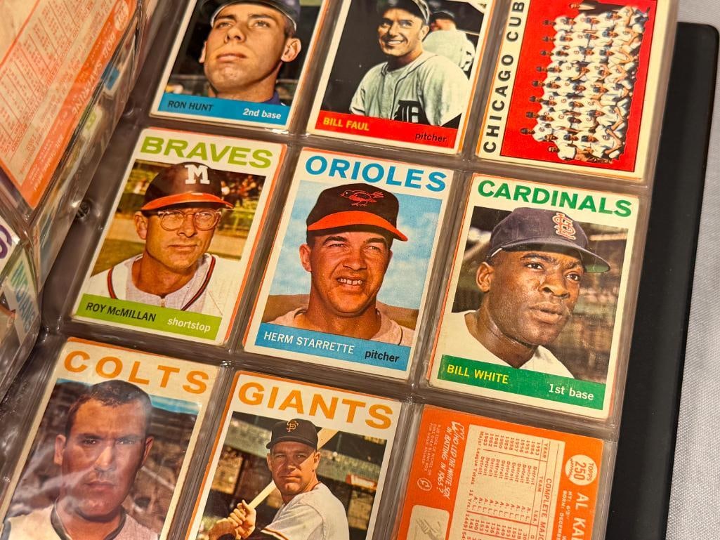 1964 TOPPS BASEBALL CARD SET NEAR COMPLETE WITH ROOKIES, HALL OF FAMERS, STARS - 11