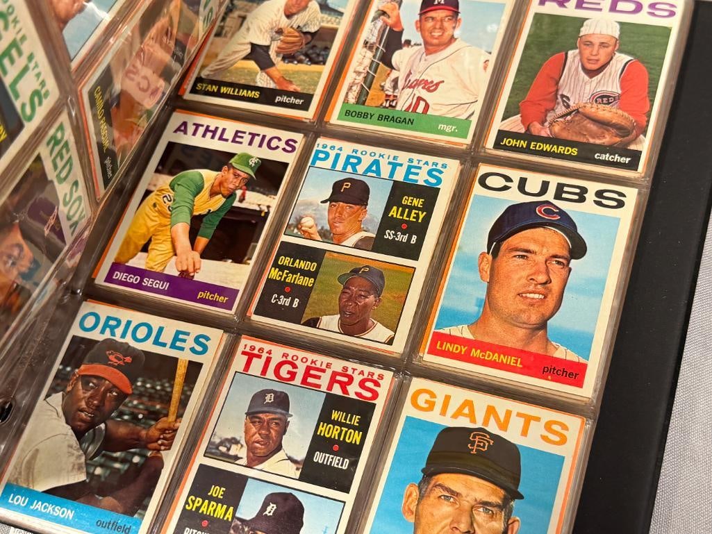 1964 TOPPS BASEBALL CARD SET NEAR COMPLETE WITH ROOKIES, HALL OF FAMERS, STARS - 6