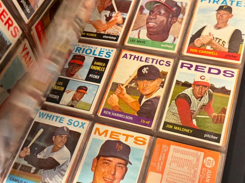 1964 TOPPS BASEBALL CARD SET NEAR COMPLETE WITH ROOKIES, HALL OF FAMERS, STARS - 8