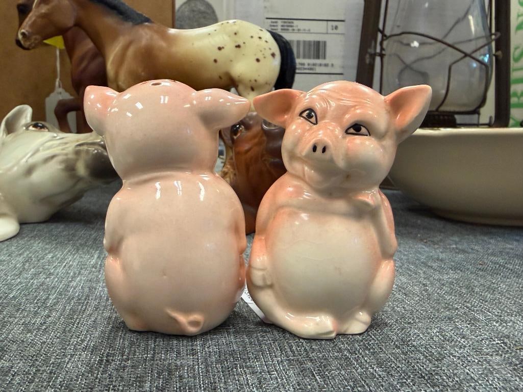 VINTAGE MEXICO AND JAPAN CERAMIC COLLECTIBLE SALT AND PEPPER SHAKER SETS - 15