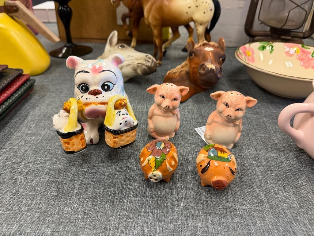 VINTAGE MEXICO AND JAPAN CERAMIC COLLECTIBLE SALT AND PEPPER SHAKER SETS - 2