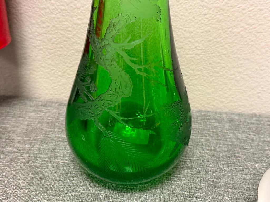 TALL CHINESE ART GLASS PEKING VASE WITH ETCHED FLORAL DESIGN - 2