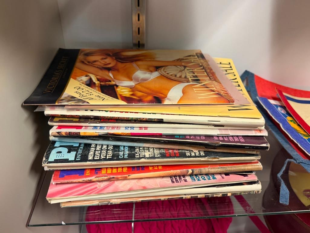 15 MAGAZINES INCLUDING MOSTLY PLAYBOY FROM THE 1970'S TO 1990'S INCLUDING 1945 PIN UP SHEET - 2