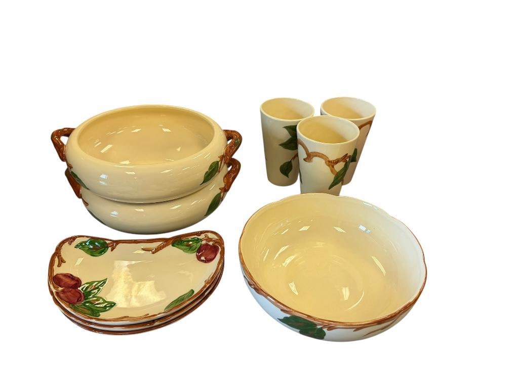 VINTAGE FRANCISCAN WARE APPLE BLOSSOM POTTERY DINNERWARE (1 of 20)