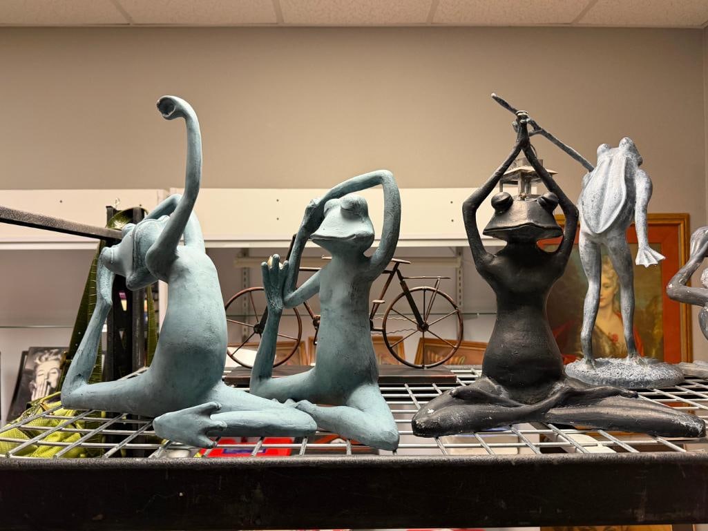 THREE SPI HOME " FROG FRIENDS " YOGA CLASS CAST ALUMINUM GARDEN YARD ART SCULPTURES - 2