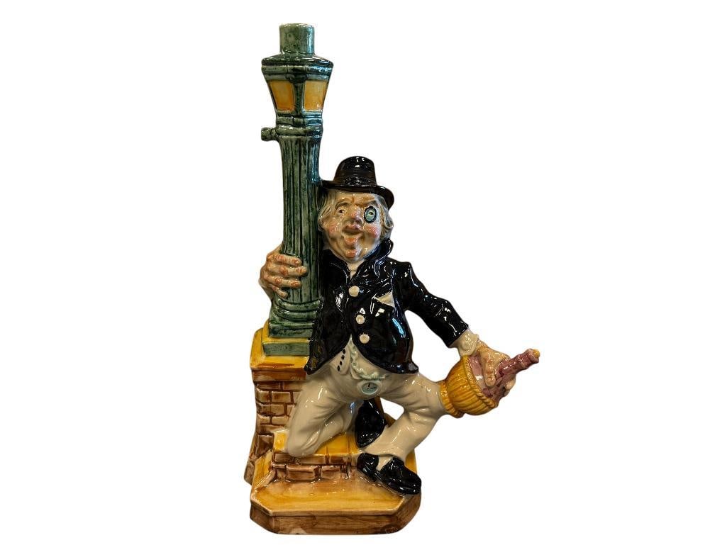 VINTAGE BARSOTTINI VINO ROSSO FIGURAL DRUNK ON STREET POST DECANTER 1969 (1 of 10)