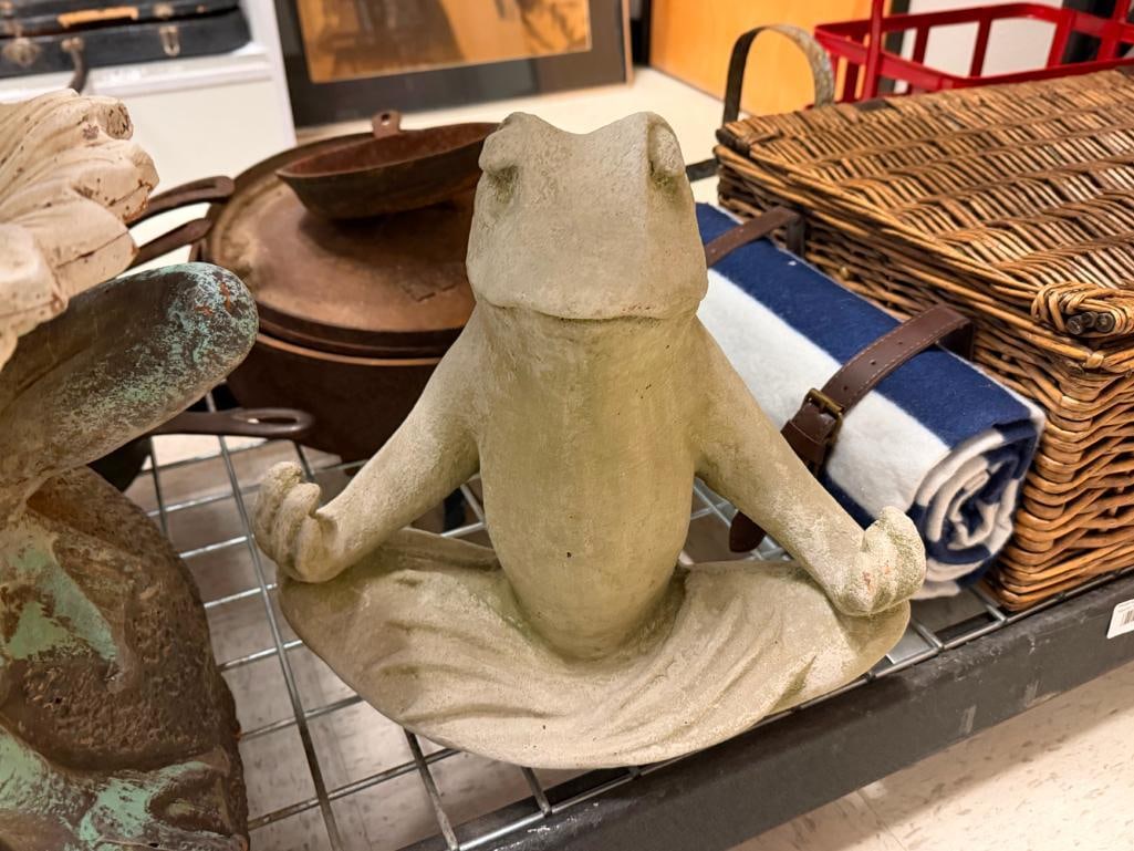 ATLANTA WATER GARDEN CEMENT FROG SCULPTURE AND CLAY POTTERY SUNFLOWER STANDING FROG SCULPTURE - 3