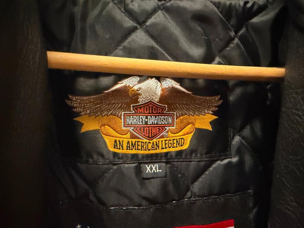 MEN'S HARLEY DAVIDSON MOTORCYCLES BLACK LEATHER RIDING JACKET AND PURPLE HOG BLACK LEATHER CHAPS - 3